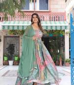 Printed Maxi with Artisan Belt & Flowing Dupatta