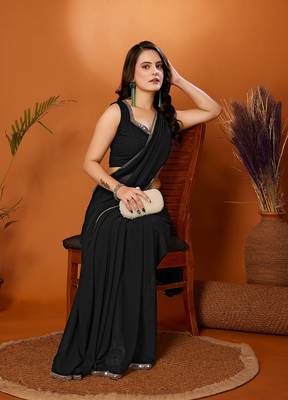 Black color pure georgette saree with blouse piece 3