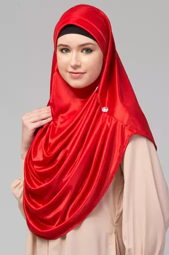janab e aala red pleated crystal hijab