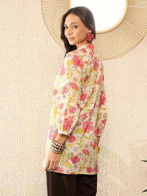 women off white cotton floral printed regular top 4