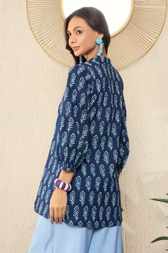 women blue cotton blend floral printed regular top