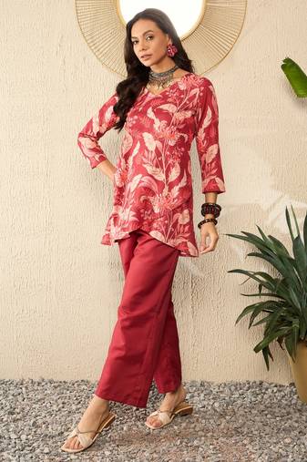 women red rayon blend floral printed top and palazzos coord sets