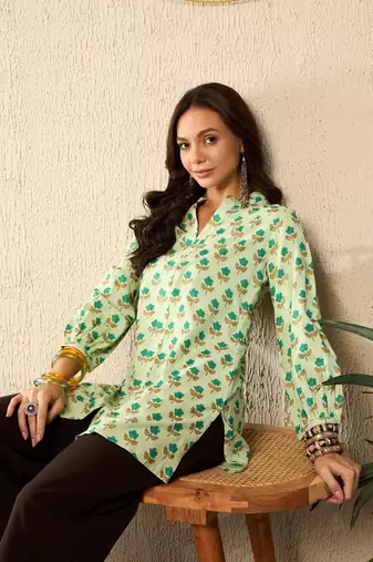 women green viscose rayon floral printed regular top