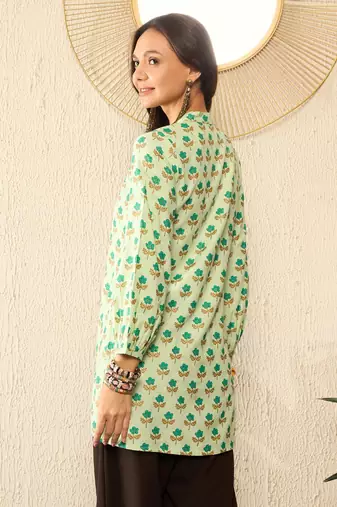 women green viscose rayon floral printed regular top