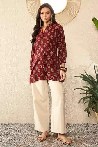 women maroon cotton blend floral printed regular top