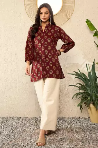 women maroon cotton blend floral printed regular top