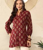 women maroon cotton blend floral printed regular top