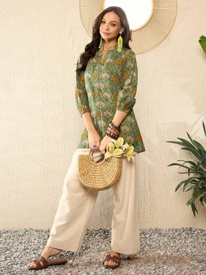 Multicolor Cotton-Blend Abstract Printed Top  5