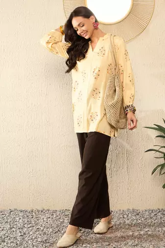 yellow cotton blend floral printed regular top
