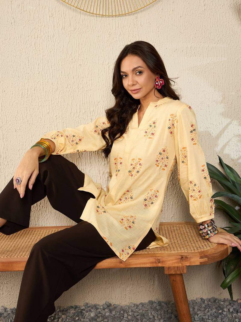 yellow cotton blend floral printed regular top