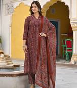 women maroon rayon blend floral printed straight kurta trousers with dupatta