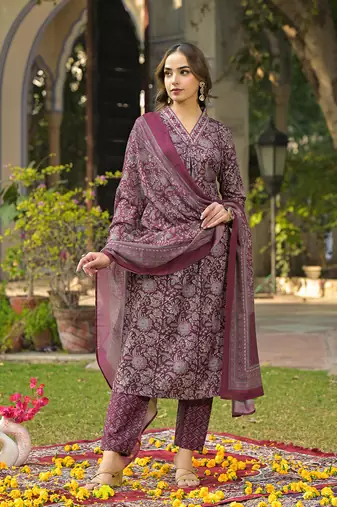 women burgundy rayon blend floral printed straight kurta trousers with dupatta