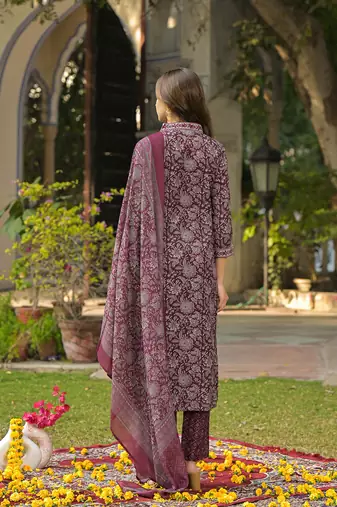 women burgundy rayon blend floral printed straight kurta trousers with dupatta