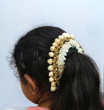 White gold gajra 1