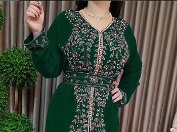 Dark Green Moroccan Kaftan With hijab 2