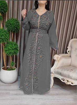 Grey Moroccan Kaftan With hijab 5