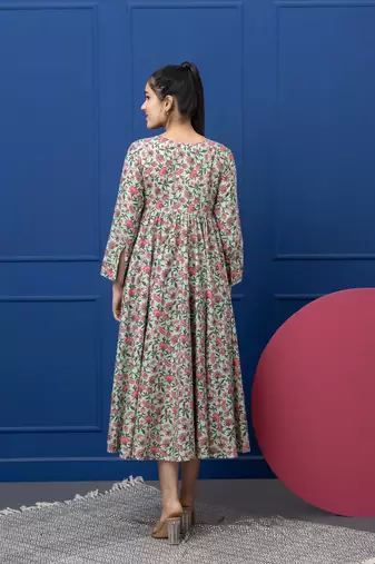 Smer women's cotton printed v-neck 3/4th sleeves flare midi dress