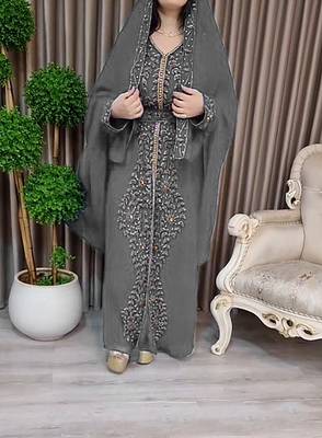 Grey Moroccan Kaftan With hijab 6