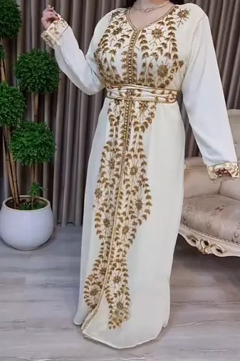 OFF White Moroccan Kaftan With hijab