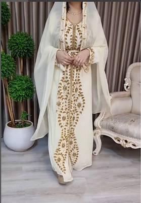 OFF White Moroccan Kaftan With hijab 6