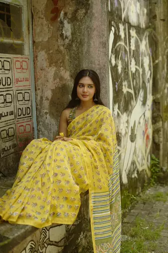 Digital Print Muslin Chanderi Saree Luxurious Muslin Chanderi Saree with Intricate Design