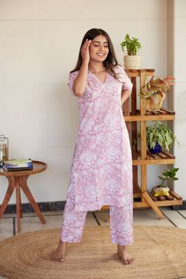 Pink printed v neck straight kurta pant set - (set of 2) 1