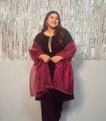 Wine velvet kurta set (set of 3)