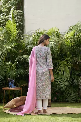 Pink grey floral kurta dupatta set (set of 3)