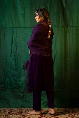 Purple velvet kurta set - (set of 3) 1
