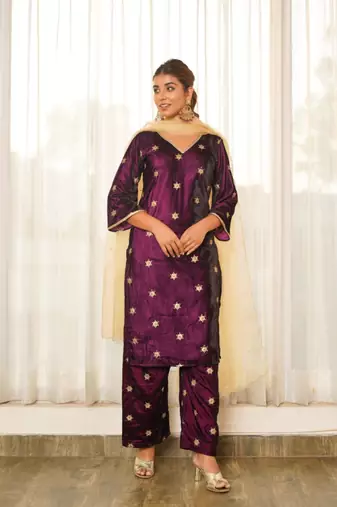 Wine embroidered velvet kurta set (set of 3)