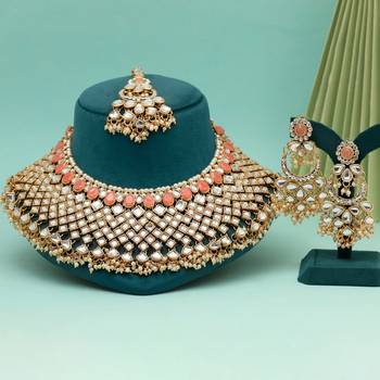 Peach color kundan necklace set 2