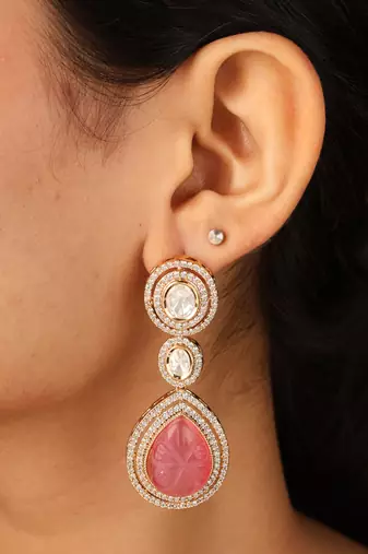 Gold-plated necklace with circle transparent stones & pink pendant set