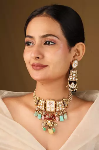 Traditional multi-shape colorful transparent stone necklace
