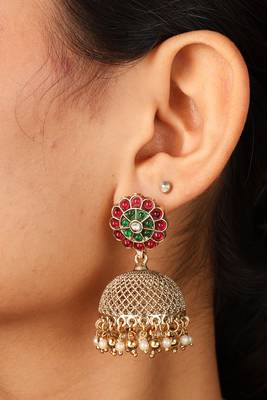 Ancient-style curved gold-plated necklace with intricate carvings & beaded earrings 3