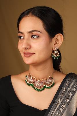 Moon-shaped pendant necklace with dark green jhumkis & matching earrings 2
