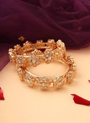 Floral grace gold-plated kundan bangles 1