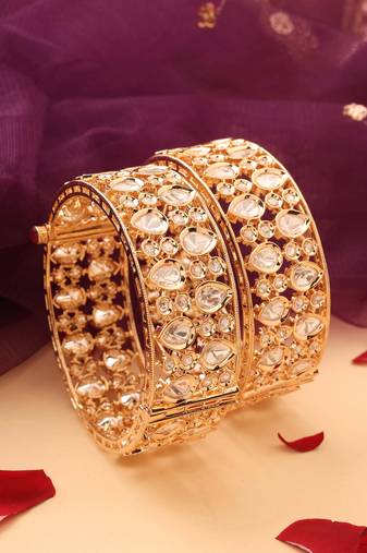 Regal raindrop gold-plated kundan stone bangles