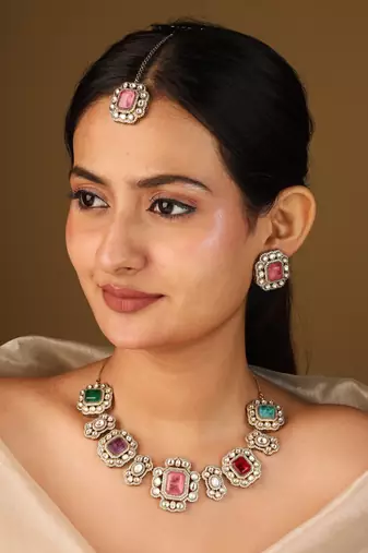Colorful harmony necklace set     square stones & elegant accents