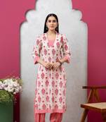 Smer women's cotton printed cream & pink v-neck 3/4th sleeves kurta & salwar set