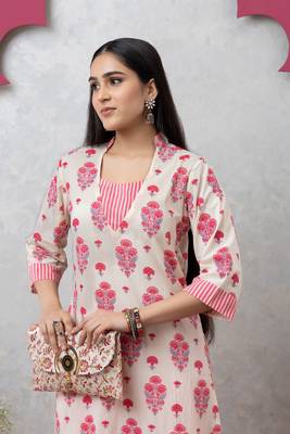Smer women's cotton printed cream & pink v-neck 3/4th sleeves kurta & salwar set 5