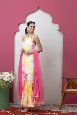 Smer women's pink & yellow tie dye strap shoulder sleeveless straight kurta & sharara with dupatta set 3