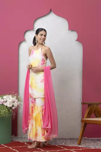 Smer women's pink & yellow tie dye strap shoulder sleeveless straight kurta & sharara with dupatta set