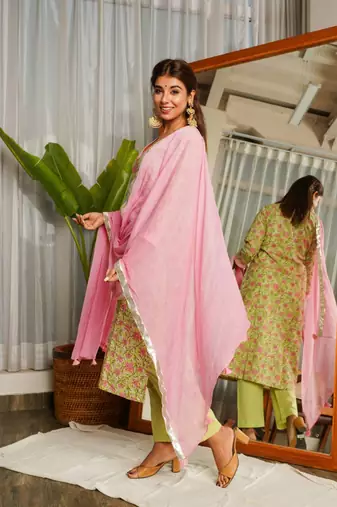 Pear green v-neck cotton printed suit set (set of 3)