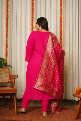 Fuschia pink pathani kurta suit set with benarasi dupatta 4