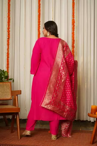 Fuschia pink pathani kurta suit set with benarasi dupatta