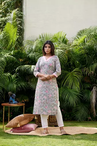 Pink grey floral v- neck cotton kurta pant set