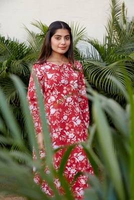 Red cotton floral print a line kurta set - (set of 2) 5