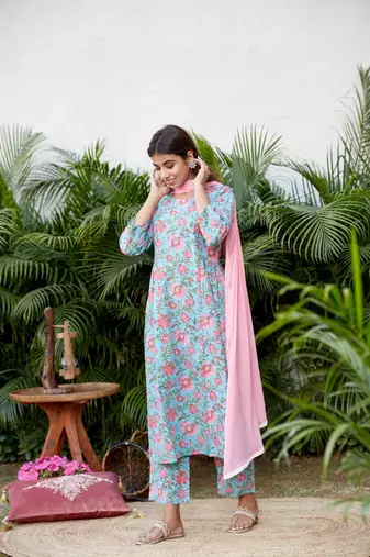 Cotton blue pink floral printed kurta set