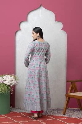 Smer women's cotton printed round neck full sleeves anarkali kurta 5