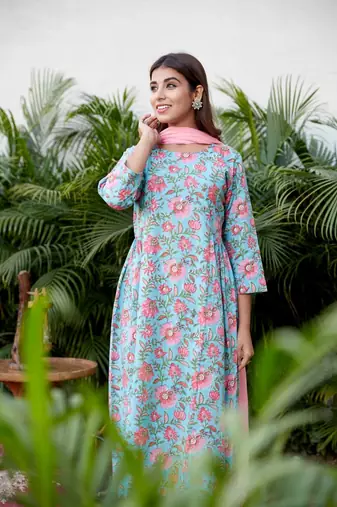 Cotton blue pink floral printed kurta set